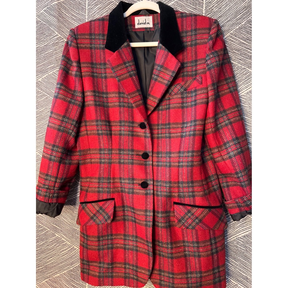 Vintage Red Plaid Wool Blazer with velvet collar & buttons Sz 10 - Picture 9 of 9